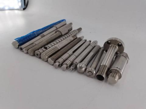 304 vs 316L不锈钢六角棒：选错材料，多花的钱够买两年刀具